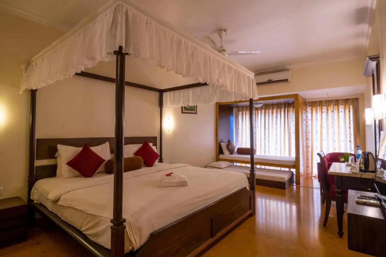 Aveda Blue Country Resort Panchgani Buitenkant foto